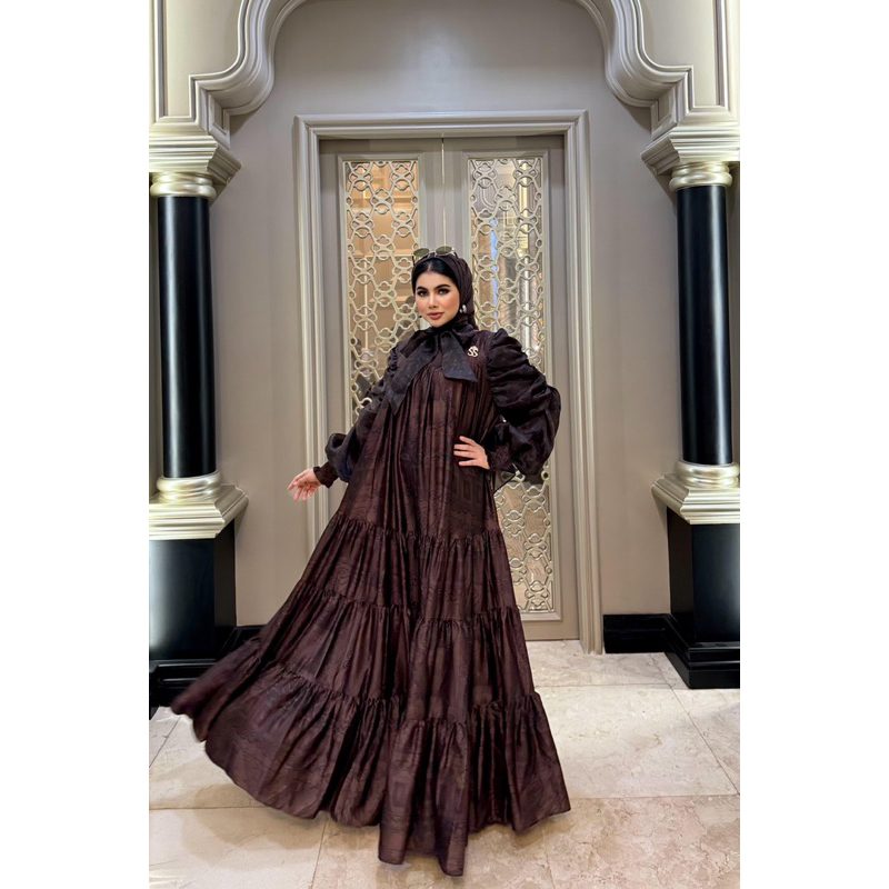 SHELLASAUKIA Dress Mewah Rimpel Pita Leher