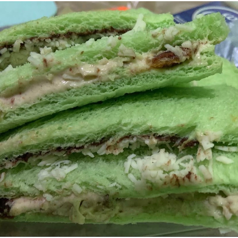 

sandwich kurma pandan cheseee