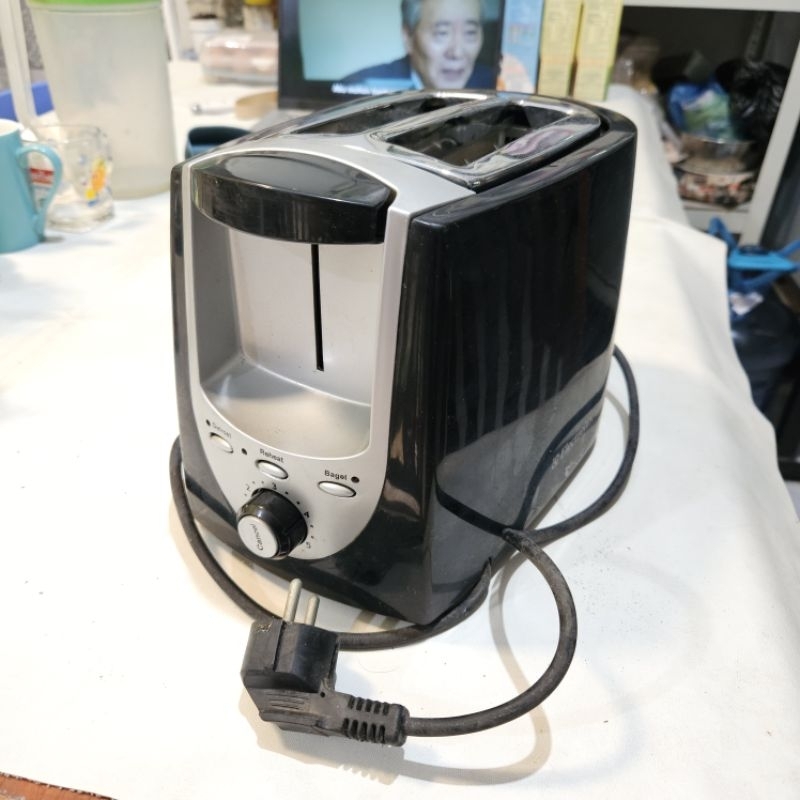 PRELOVED Electrolux ETS100 Toaster Roti