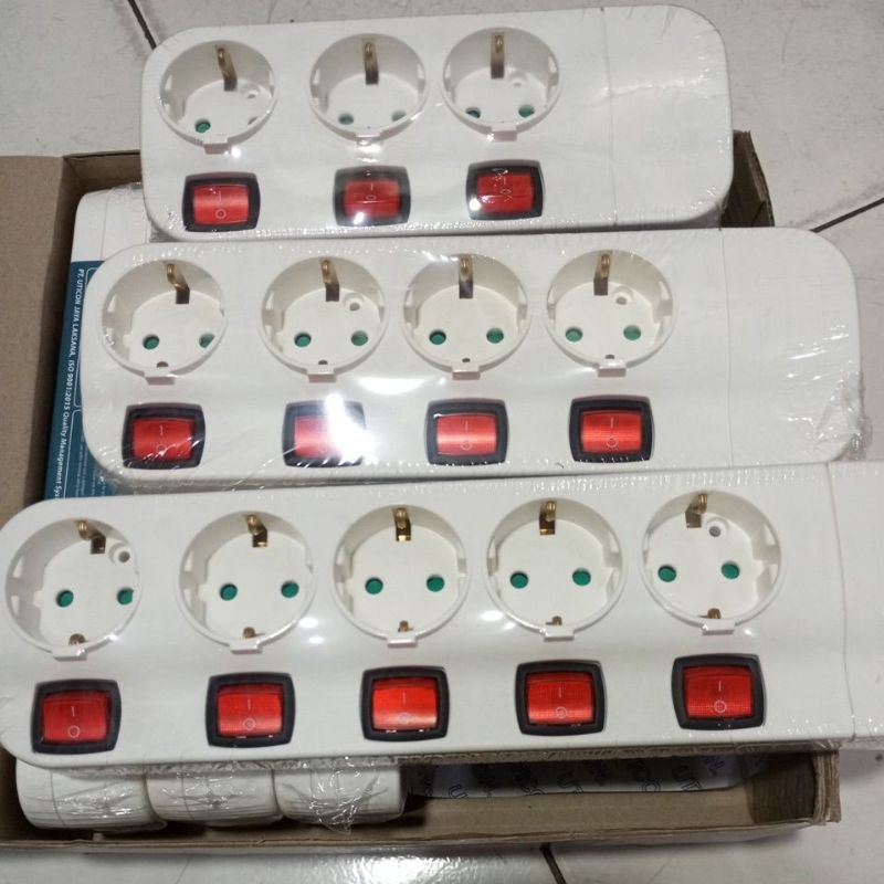 STOP KONTAK ARDE 5,4,3  LUBANG TERMINAL KONTAK KUNINGAN + SAKLAR TANPA KABEL UTICON