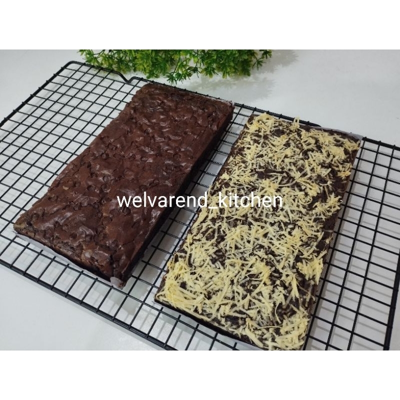

fudgy brownies single topping size M