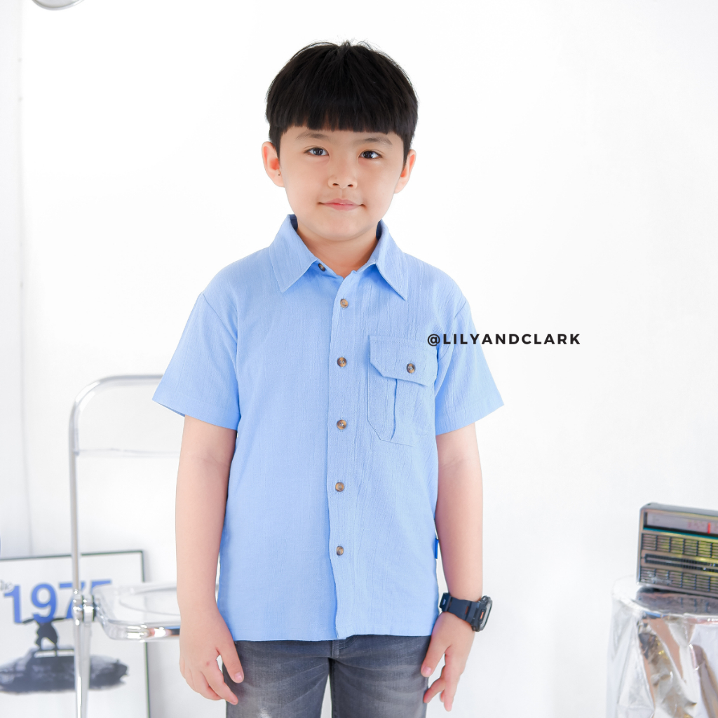 LILY AND CLARK Kemeja Pendek Linen Crinkle Warna Biru KLK03