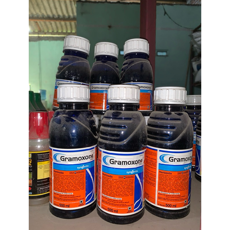 Gramoxone Obat pembasmi rumput liar
