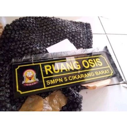 Papan nama Akrilik | papan nama kelas | papan nama ruangan gantung