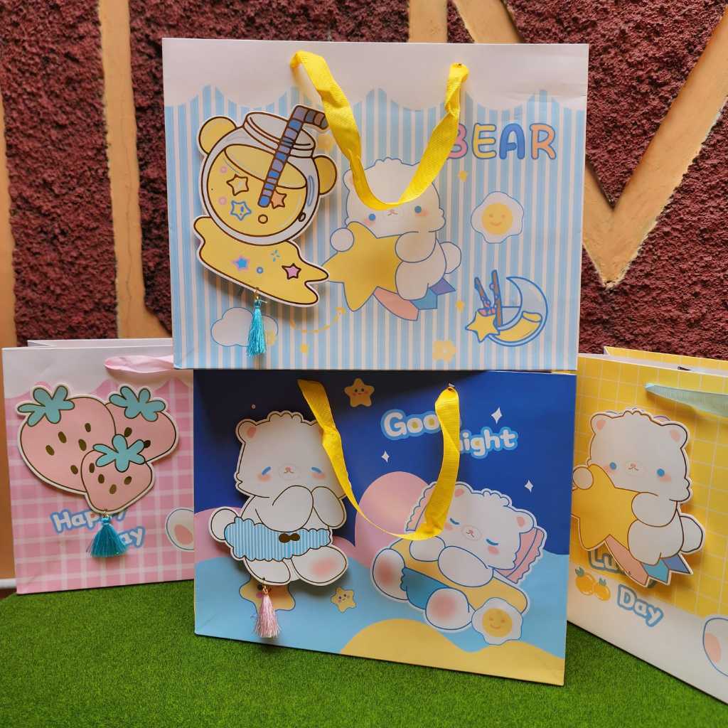 

Bellino - Paper Bag 3D Motif Lucu Bingkisan Hampers Ulang Tahun Tas Karton Hadiah Lebaran Motif Timbul