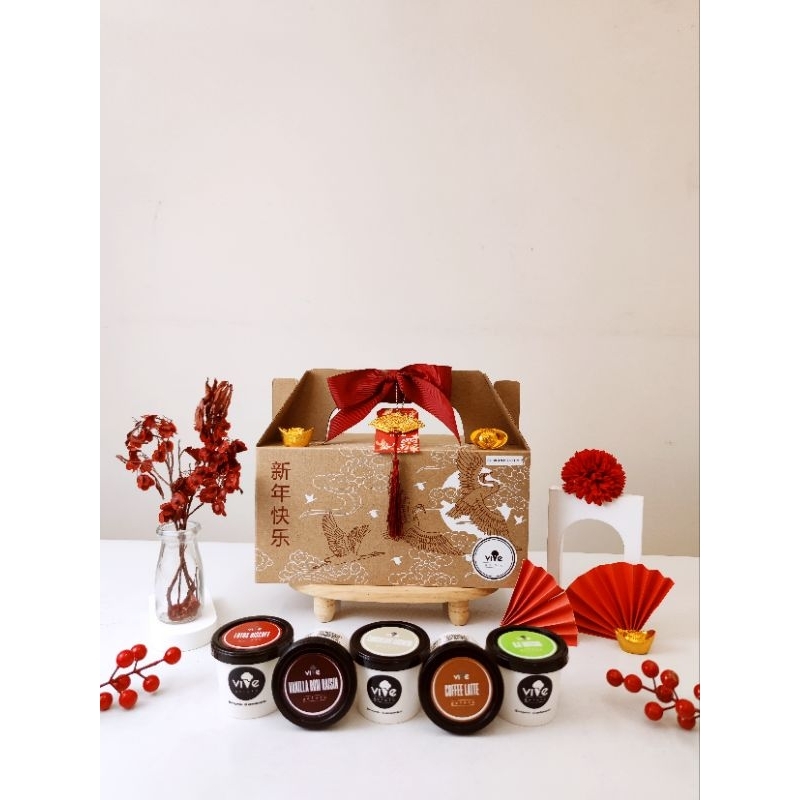 

Hamper cny imlek 15 cup gelato