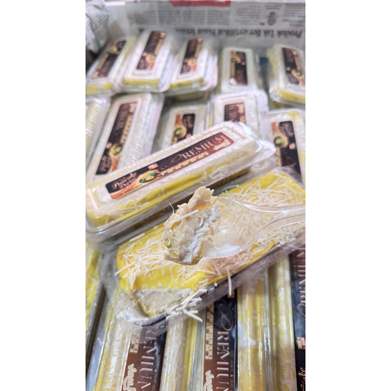 

PANCAKE DURIAN ROLL PREMIUM