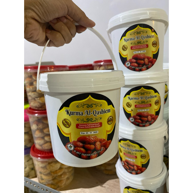 

Kurma Timba Berat 400 Gram