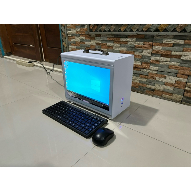 CASE VMIX MINI PORTABEL+LCD 13.3” INPUT HDMI.BUAT LIVE STREAMING PRAKTIS RINGKES SIMPEL RAPI