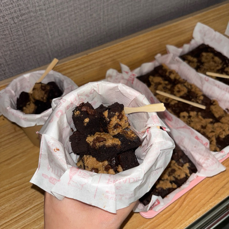 

SIGNATURE BROOKIES BITES | Brownies Cookies in Cup 16oz by Qoqo.CookedBaked