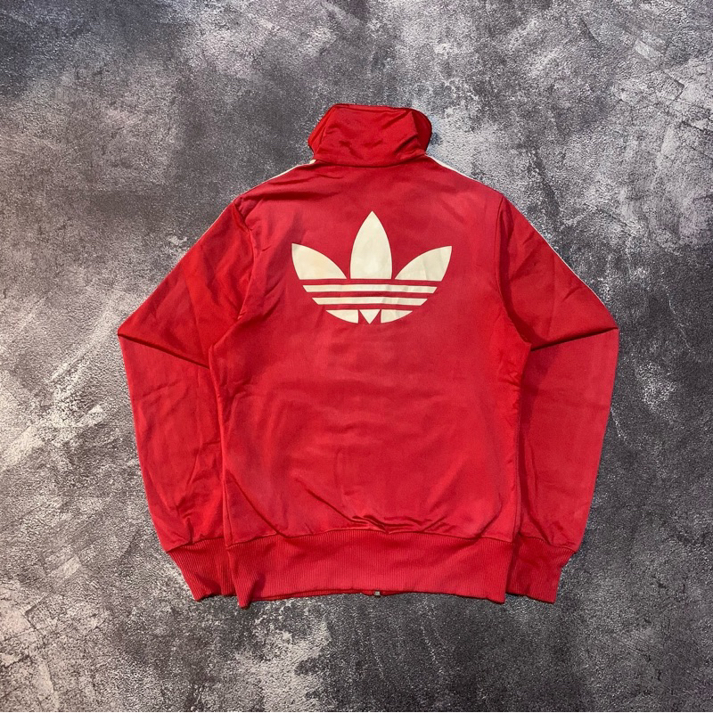 tc adidas big logo
