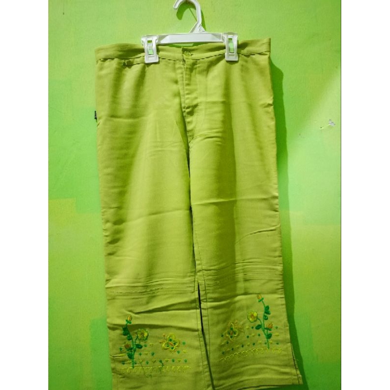 PRELOVE CELANA PANJANG MOUNT