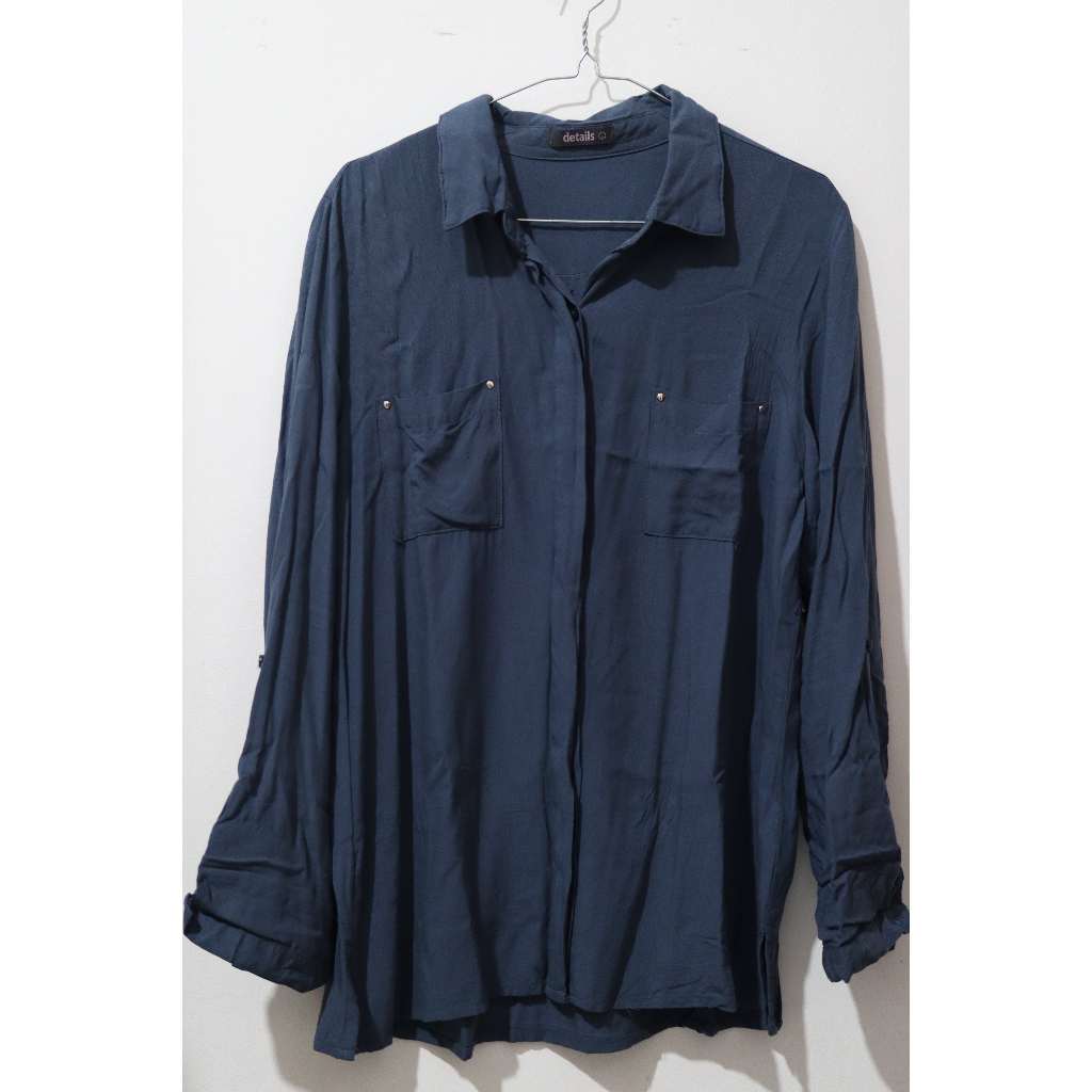 Details Kemeja Formal Wanita Biru Dongker