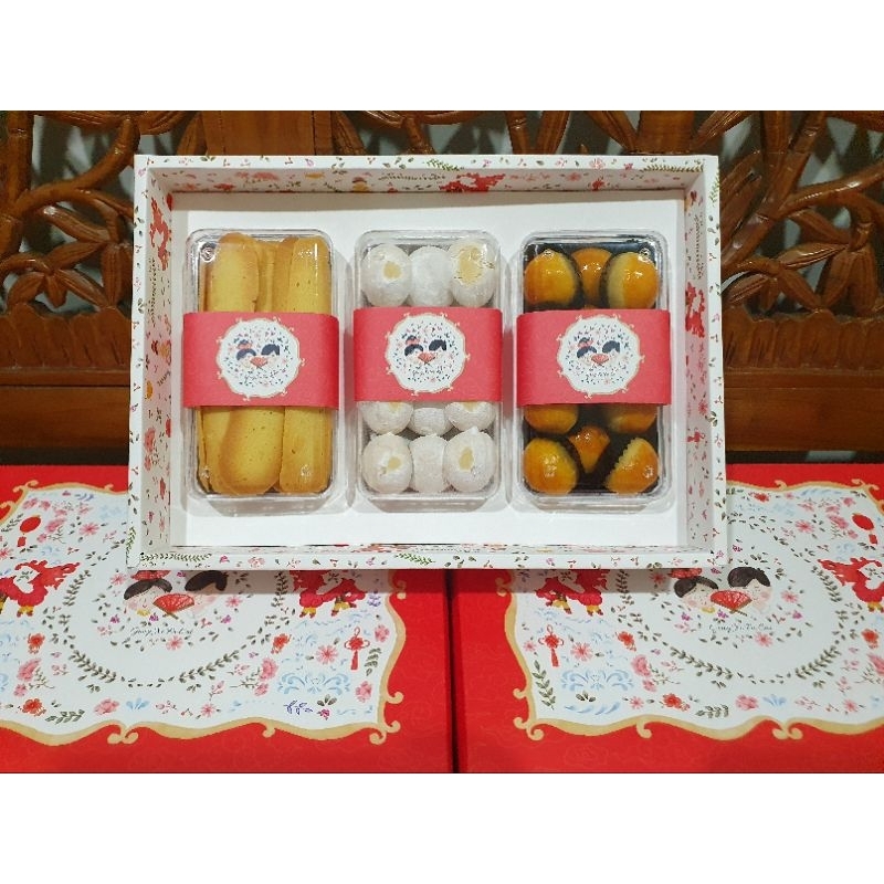 

Paket Hampers Nastar Imlek 2025 isi 3 toples