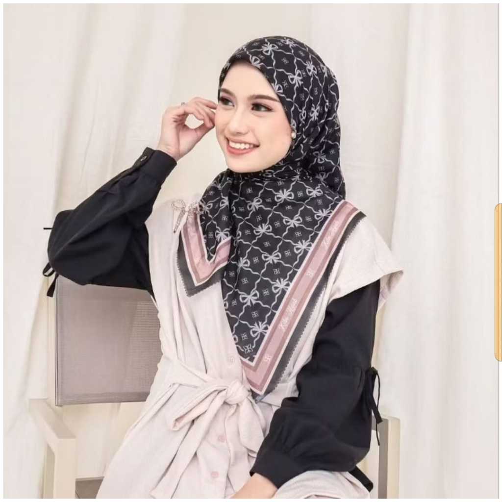 HIJAB VOAL SEGI EMPAT /HIJAB SEGI EMPAT MOTIF VOAL / VOAL PREMIUM / HIJAB LEBARAN
