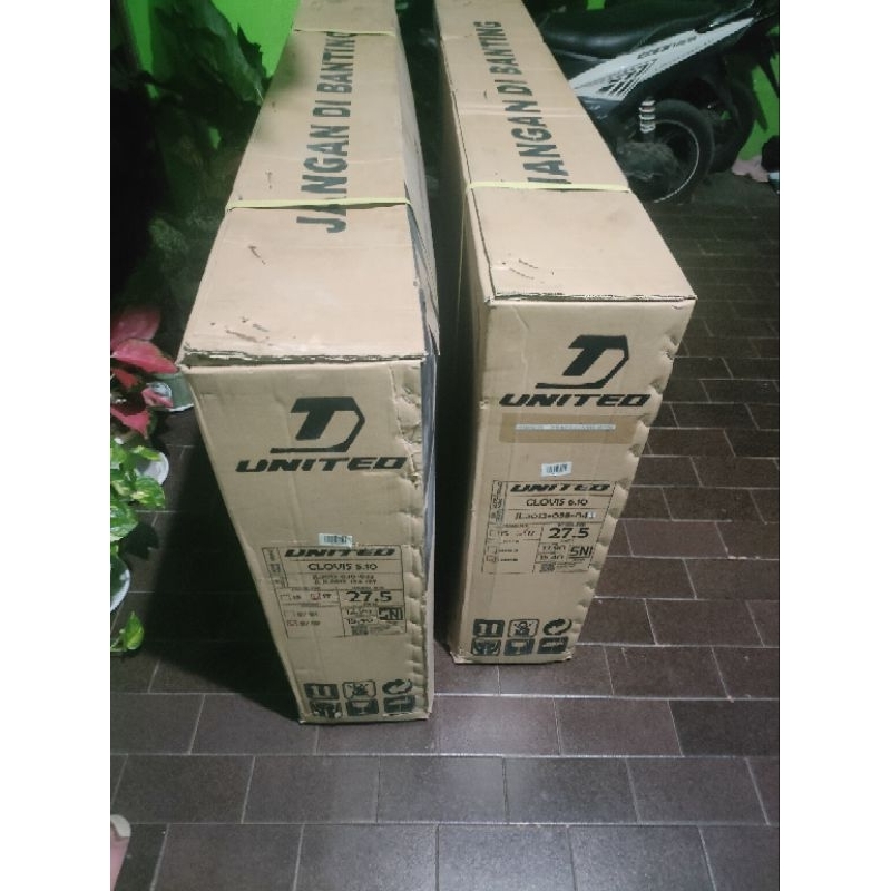 CLOVIS 6.10 SIZE M UK. 27.5