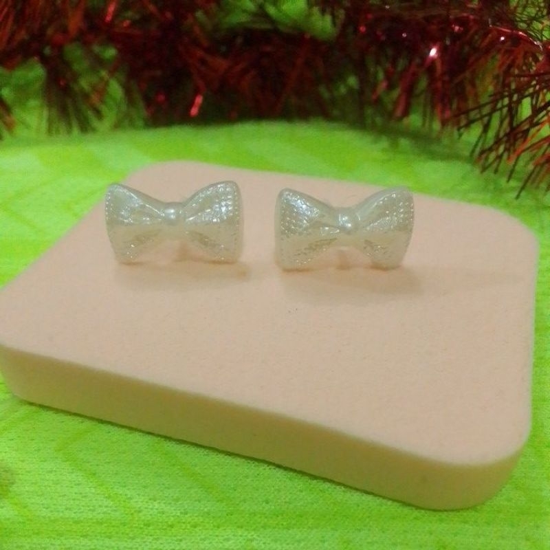 anting tusuk plastik dasi anting tindik