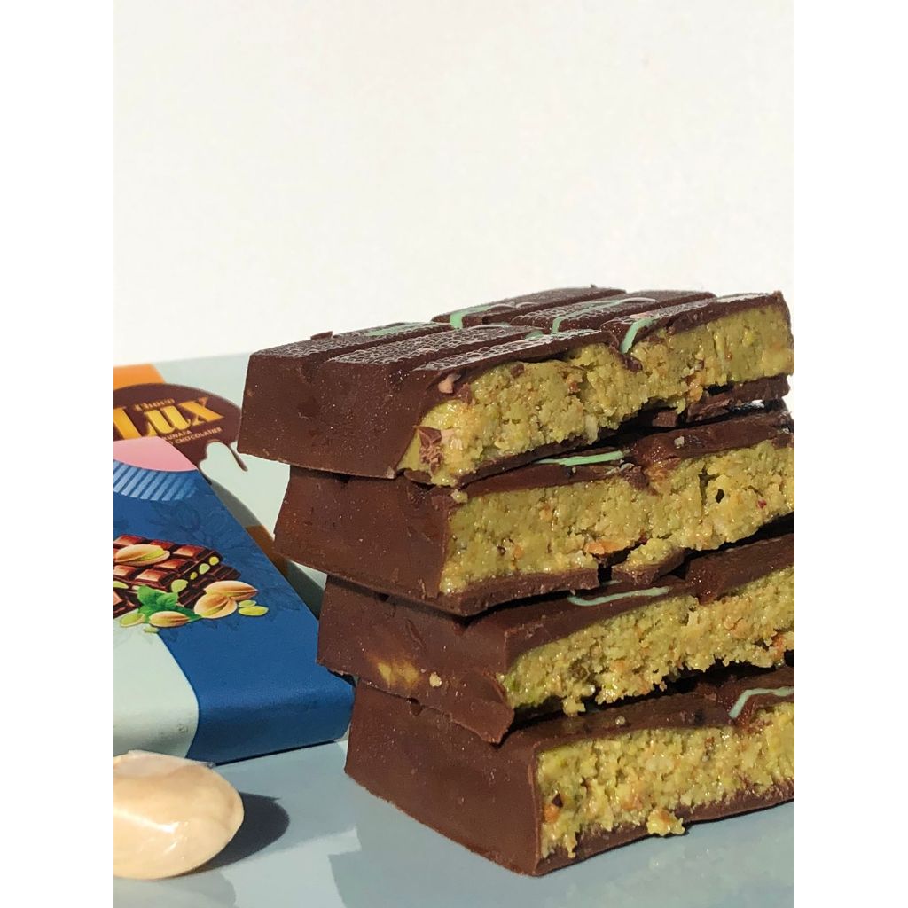 

Dubai Chocolate Bar Size Medium Pistachio Original Kunafa