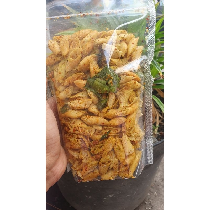 

Keripik Pedas daun jeruk LUMRING