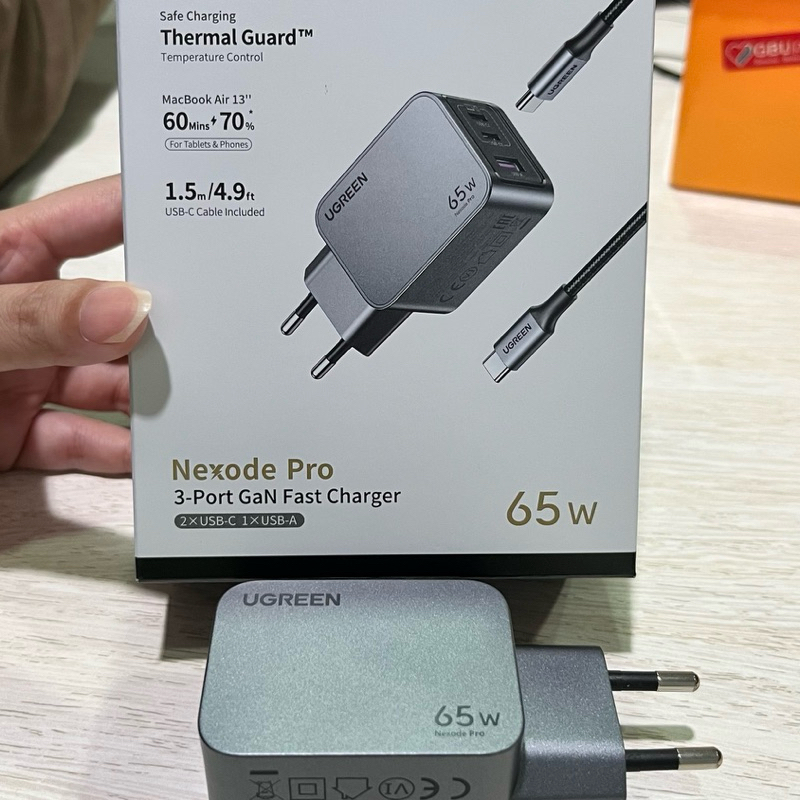 Preloved Ugreen Nexode Pro Charger Kabel USB-C 65W