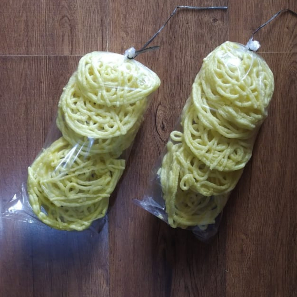 

Kerupuk Mie Kuning per Bungkus Krupuk Mie Pelengkap Lauk