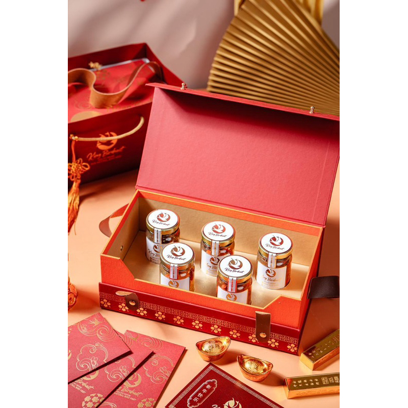 

Hampers CNY minuman sarang burung wlt ukuran 75 ml isi 5 btl
