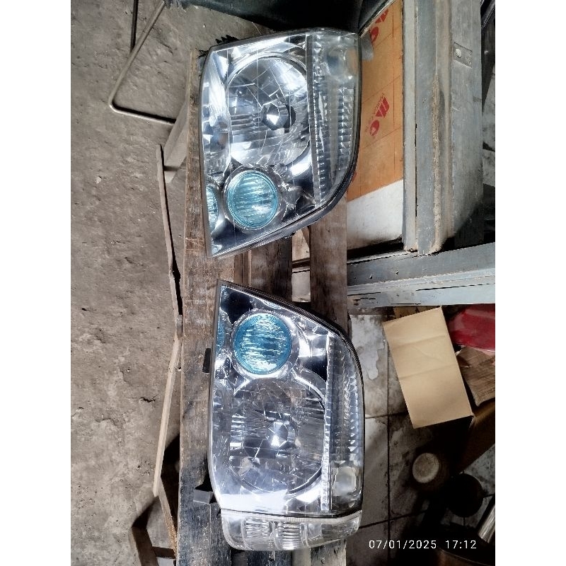 headlamp xtrail 2007