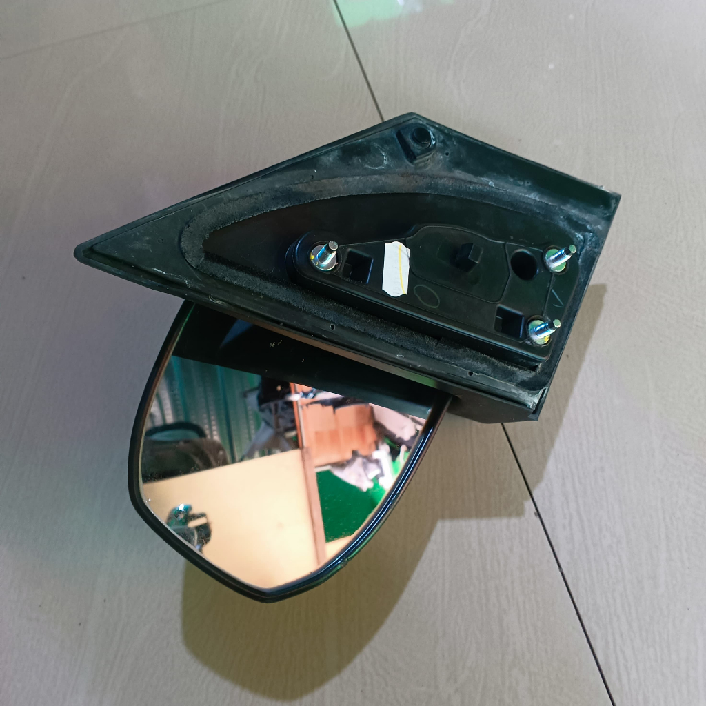 Spion Daihatsu Xenia 2011-2014 ( Kiri )