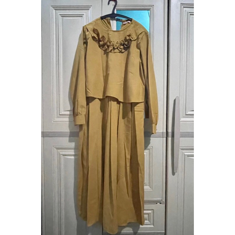 PL midi dress by amolles gallery