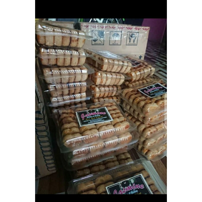 

Roti kacang/kue kacang premium/kue kering premium by Jasmine bakery -+250gram, isian toples lebaran.fress deliciusj