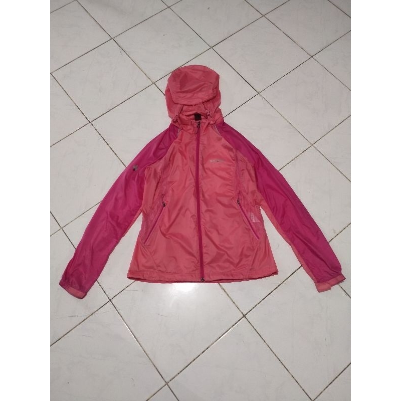 jaket running mont-bell