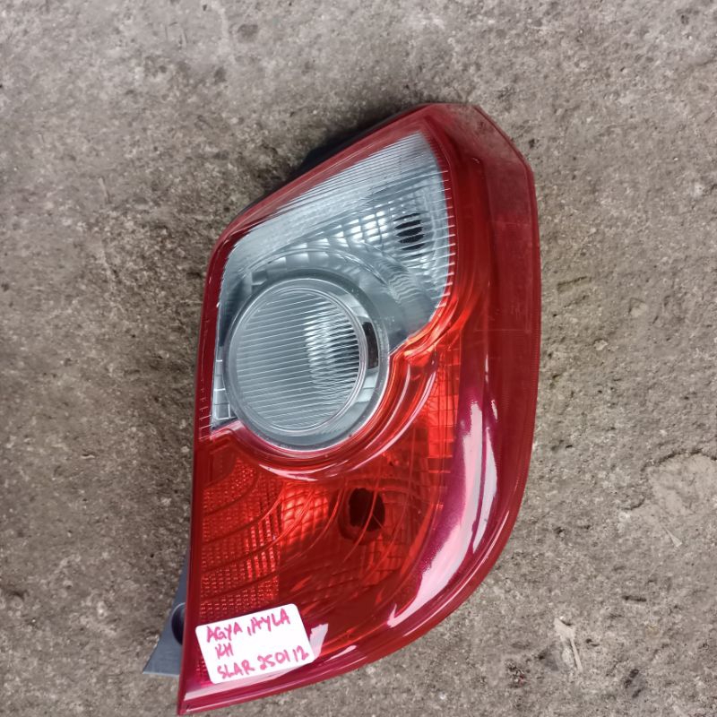 Stop lamp kanan Agya Ayla