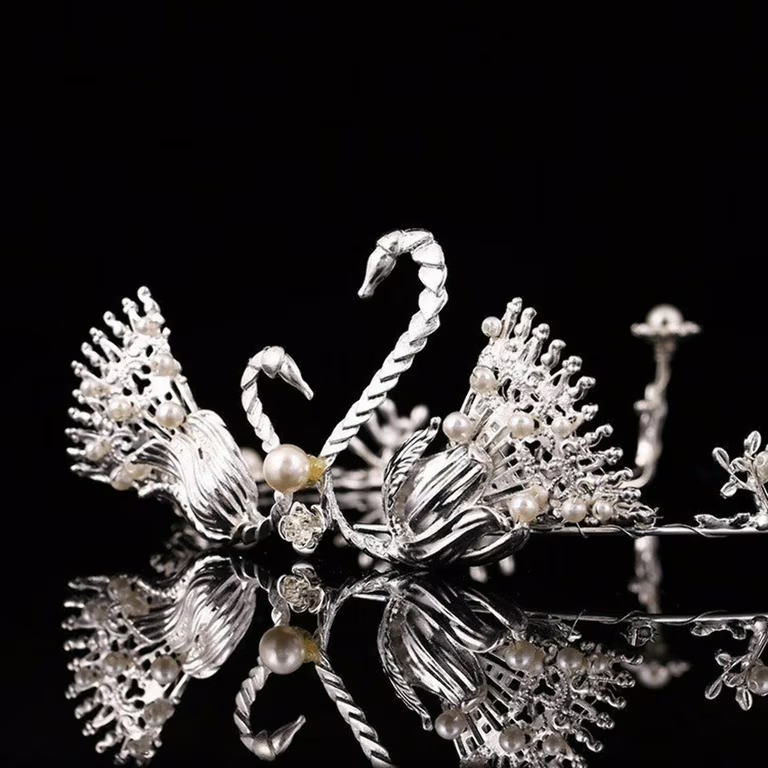 Mahkota Angsa Silver Mutiara | Mahkota / Tiara / Crown Hijab Non Hijab Wedding Fashion Mutiara Angsa