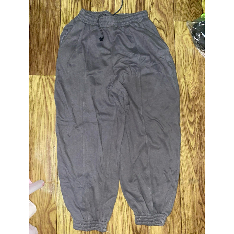 preloved jogger hnm