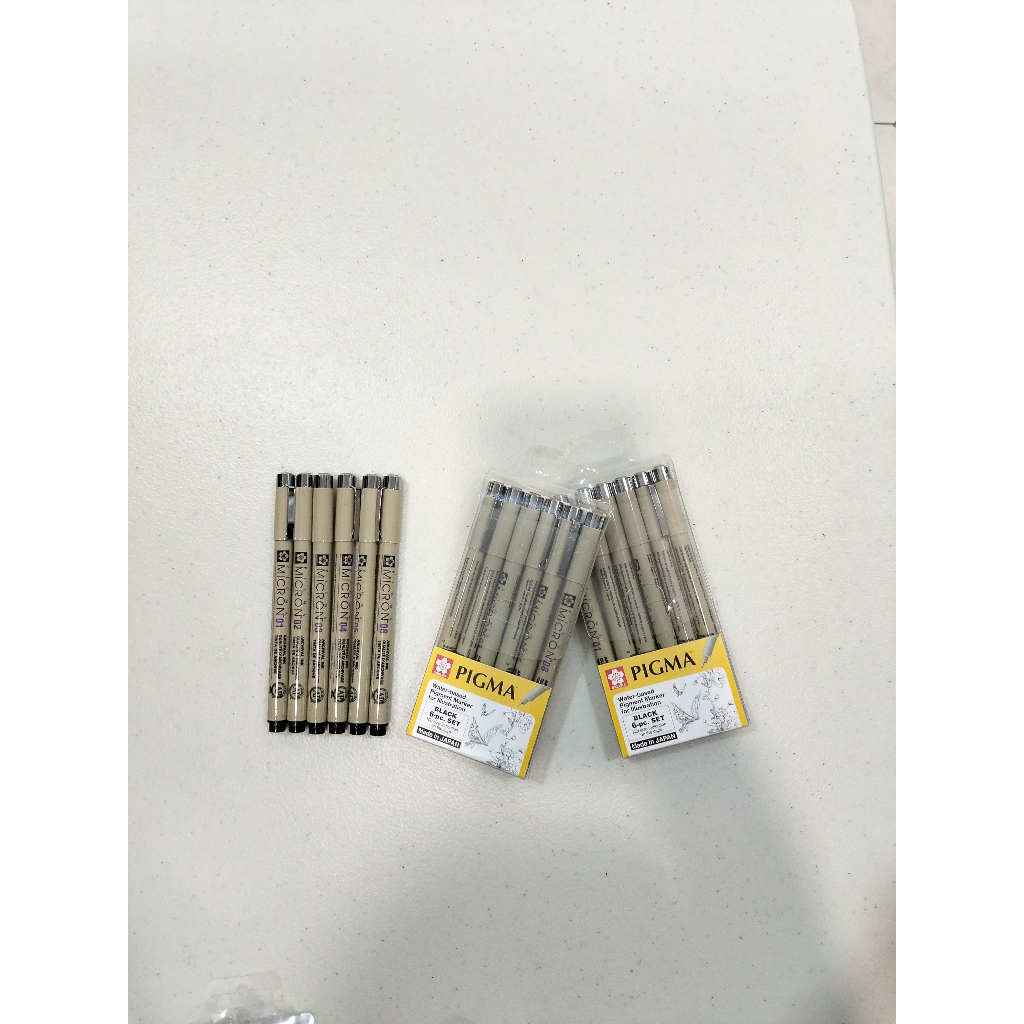 

Gramedia Tunjungan : Sakura Pigma Micron set 6