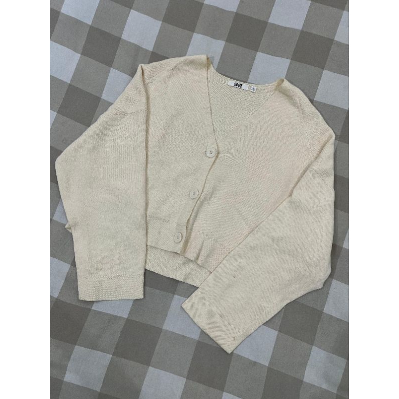 uniqlo cardigan broken white