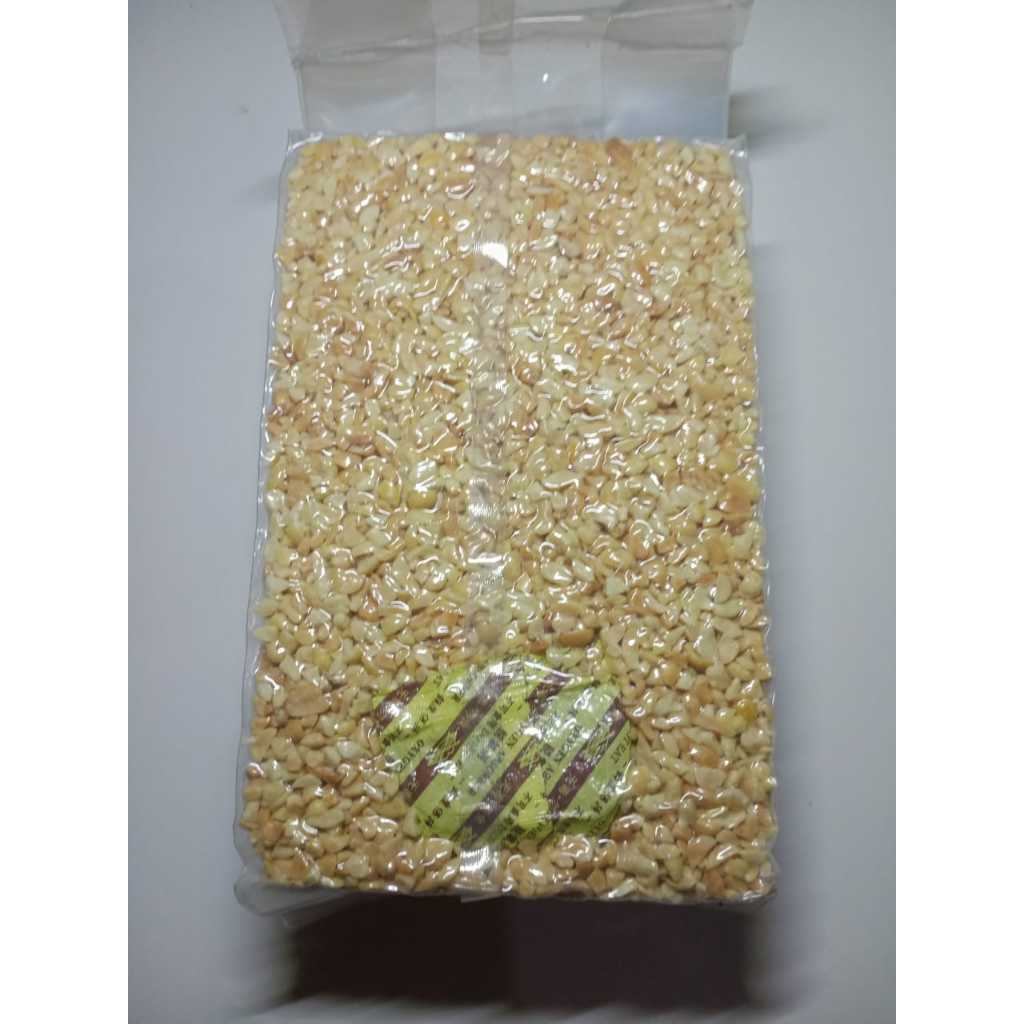 

Kacang Tanah Cacah Sangrai 1 Kg