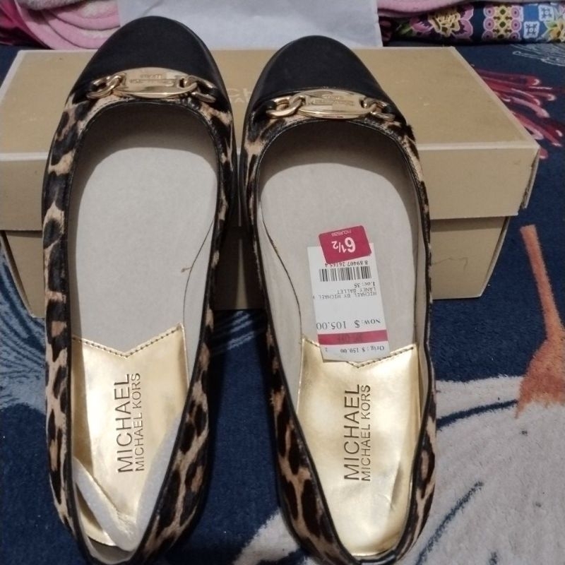 sepatu wanita flat MK