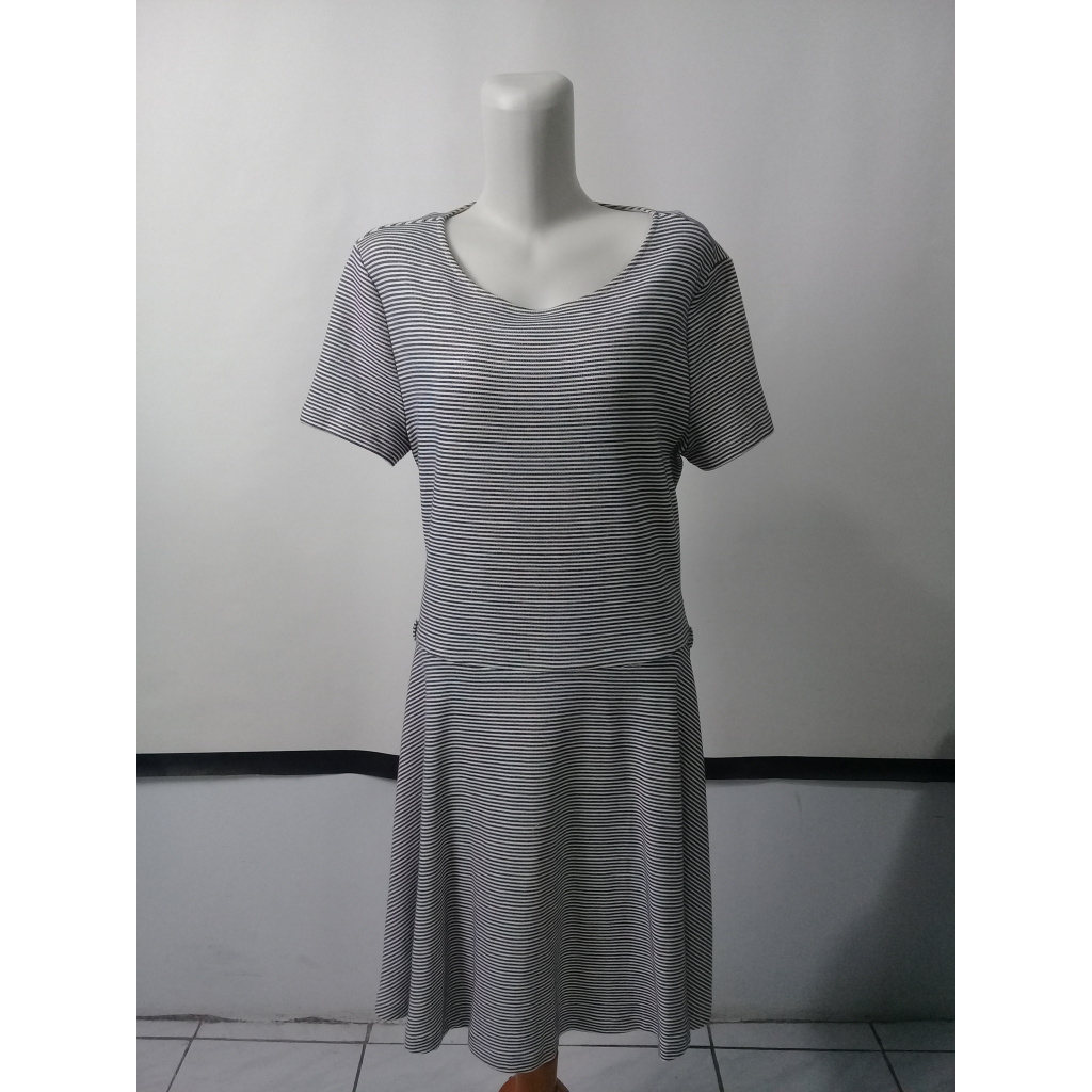 [PRELOVED] Dress wanita branded Dress MANGO DRESS BACKLESS MANGO