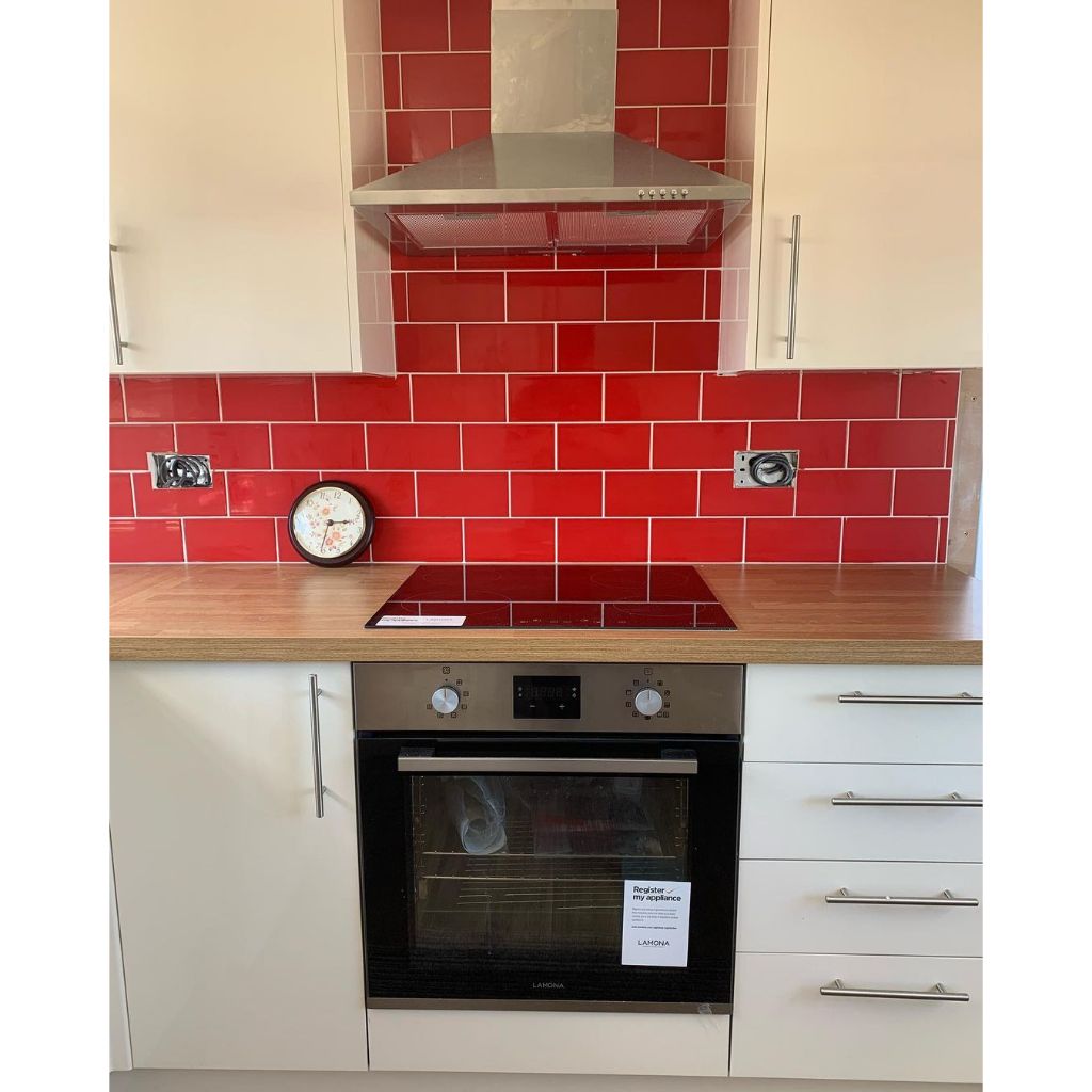Keramik Dinding Kamar Mandi / Backsplash Dinding Dapur Mustika Maroon Red
