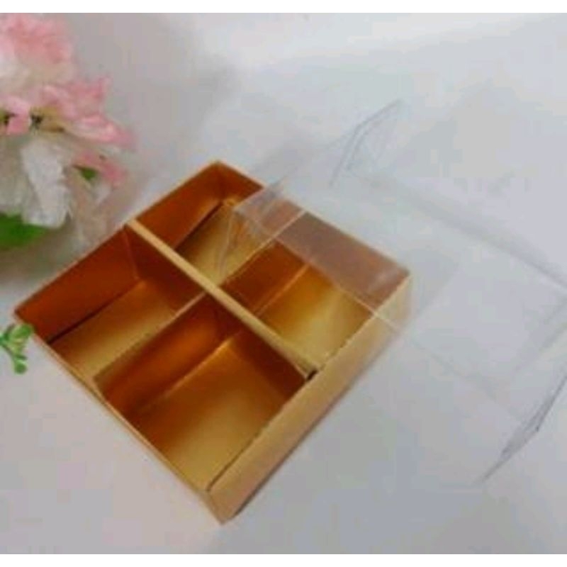 

Box Coklat Tutup Mika