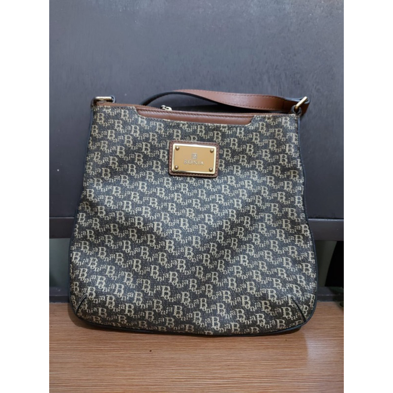 Tas wanita merk BONIA