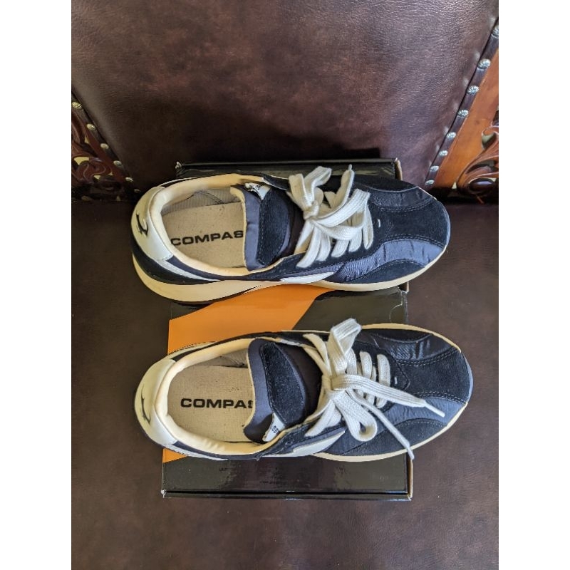 sepatu Compass original