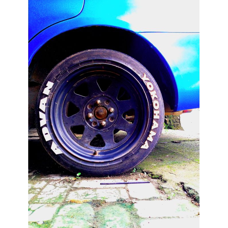 Tempelan Ban ADVAN YOKOHAMA