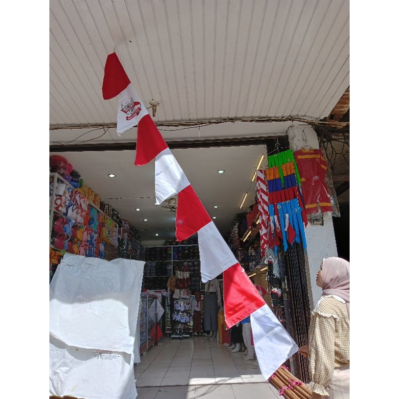 Umbul Umbul Merah Putih Garuda