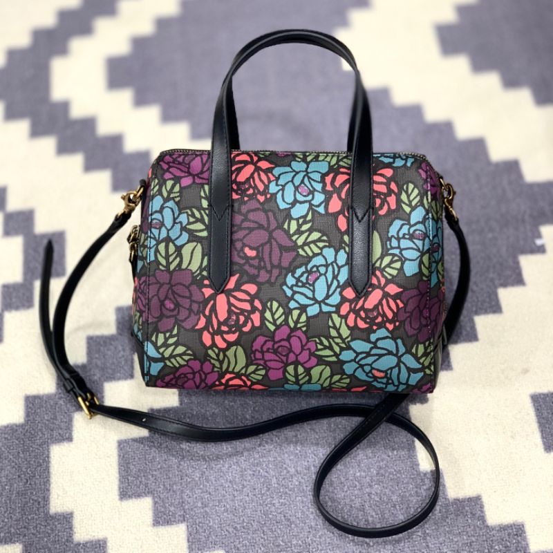 fossil  Sydney Satchel Med Dark Floral