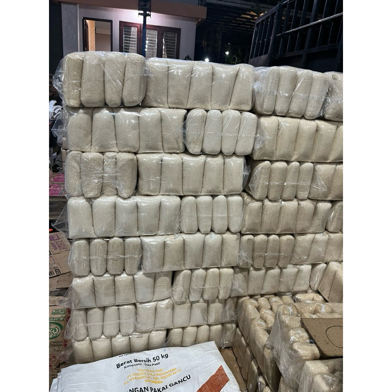 

Gula Pasir Curah/Lokal 10 kilogram - Kemasan per 1kg
