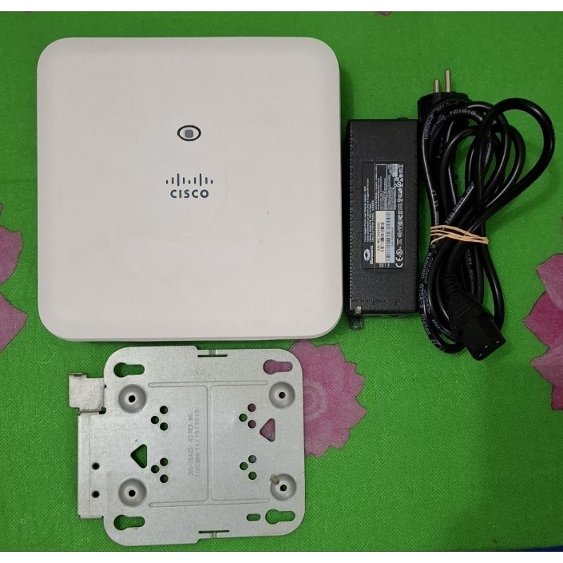Modem Cisco 1 unit lengkap adaptor