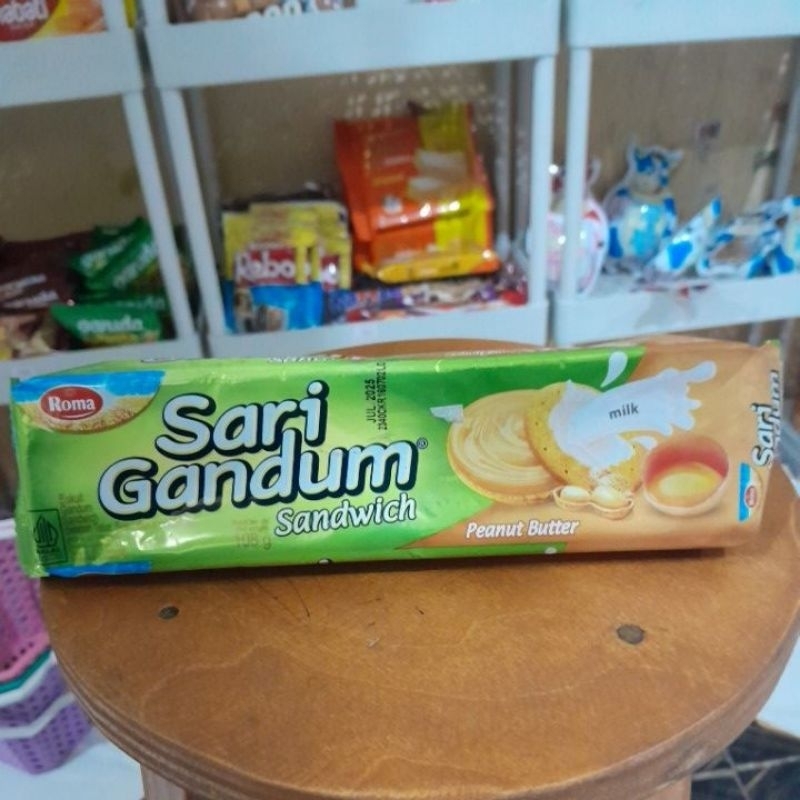 

Sari Gandum Sandwich rasa Peanut Butter