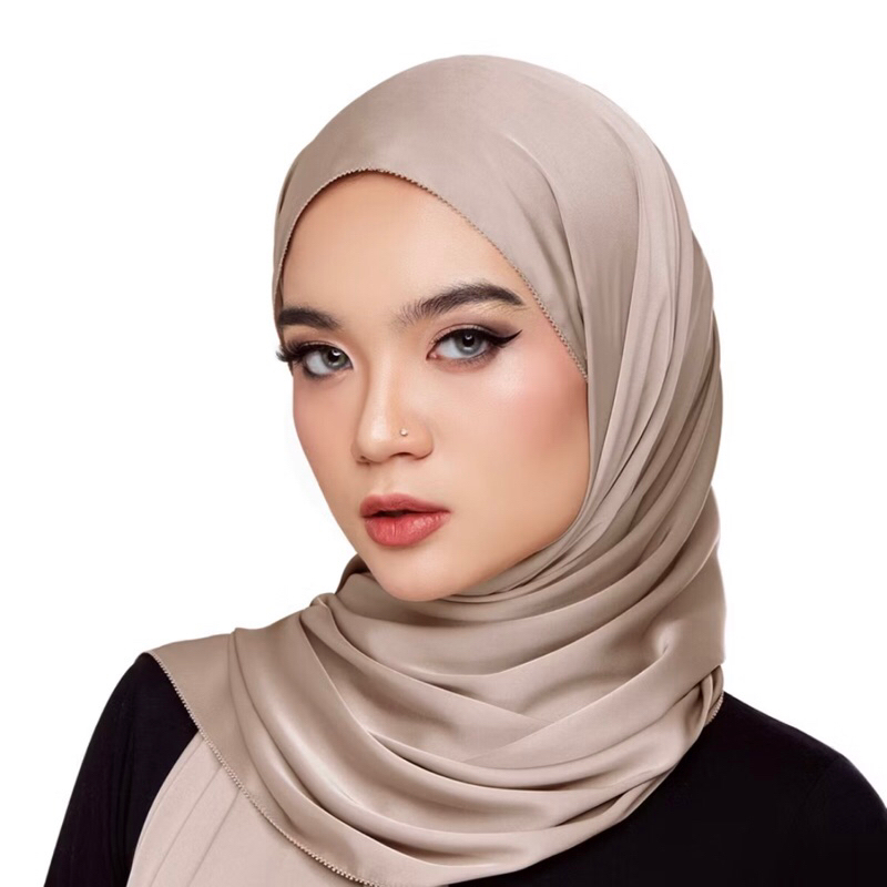 [Preloved] Lafiye - Premium Silk Scarf in Gildedawn Pashmina